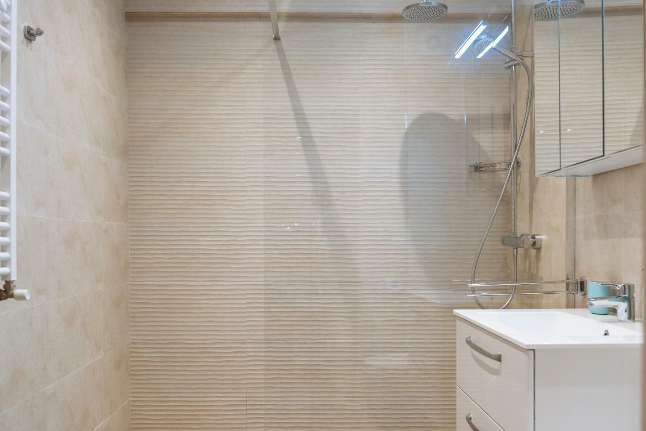 شقة Luxury Flat 8 Near Metro بوخارست المظهر الخارجي الصورة