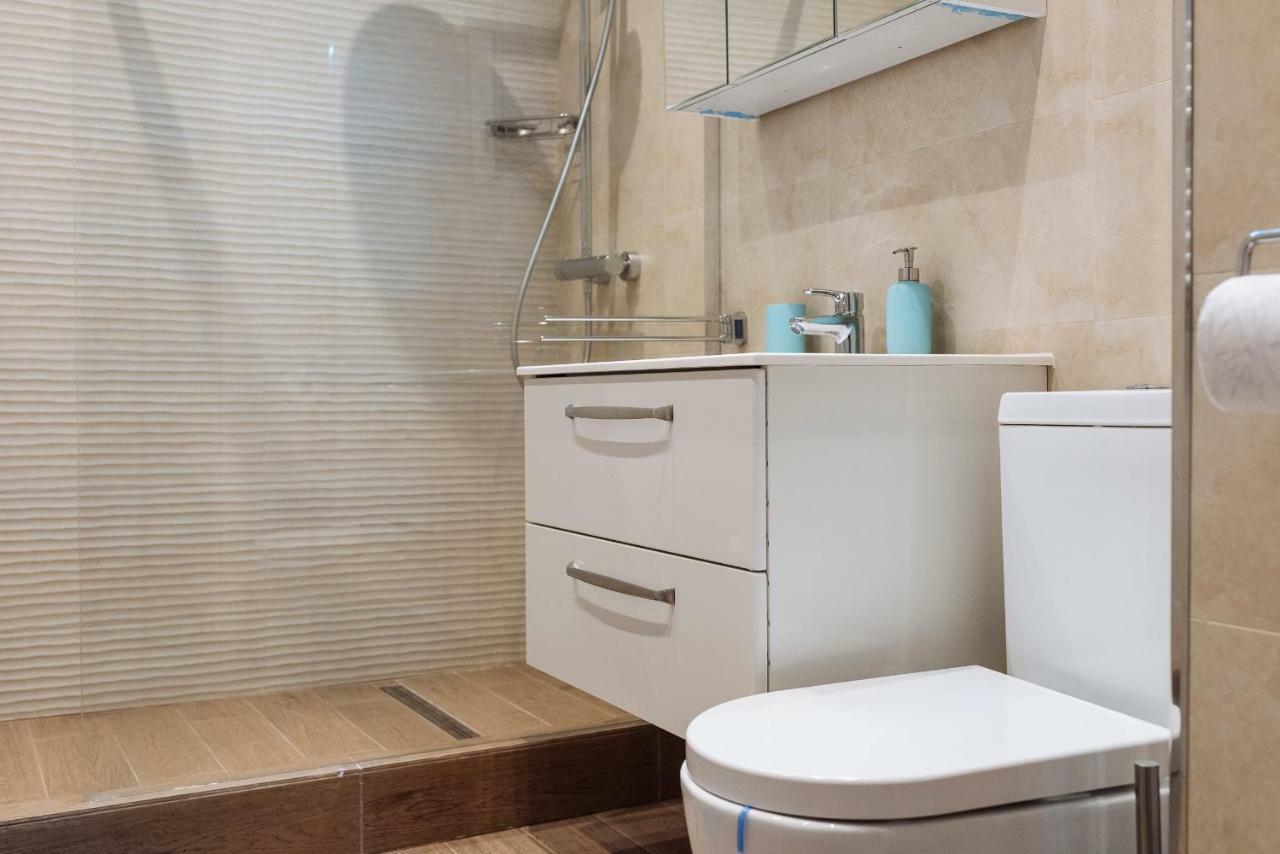 شقة Luxury Flat 8 Near Metro بوخارست المظهر الخارجي الصورة