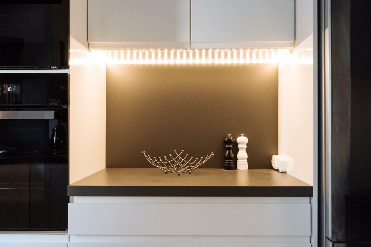 شقة Luxury Flat 8 Near Metro بوخارست المظهر الخارجي الصورة